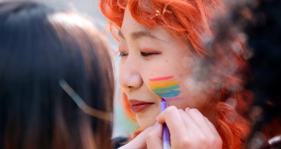 Το Λονδίνο γιορτάζει τα 50 χρόνια από το πρώτο Pride