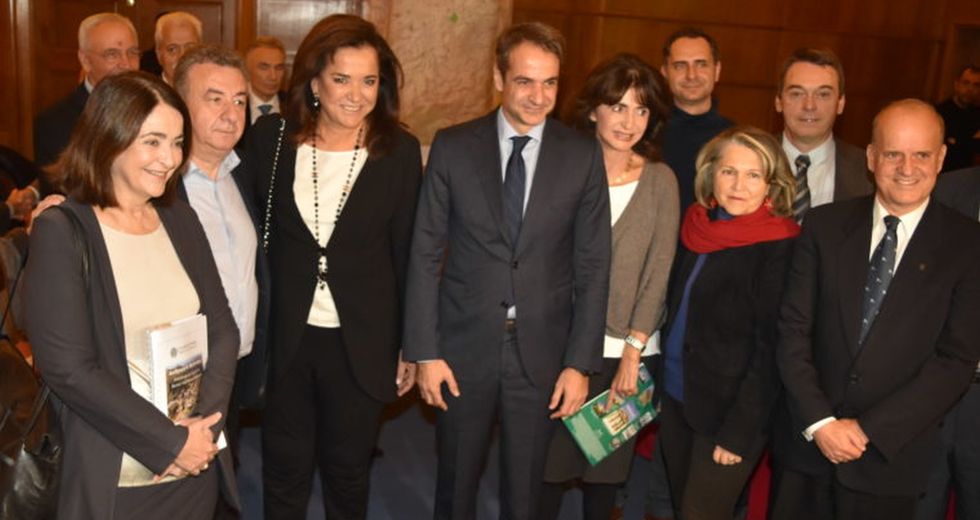 Κάτω τα χέρια από τον «ταμία» μας