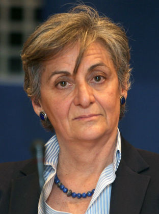 Σε αλυσίδες τα κλειστά κυλικεία