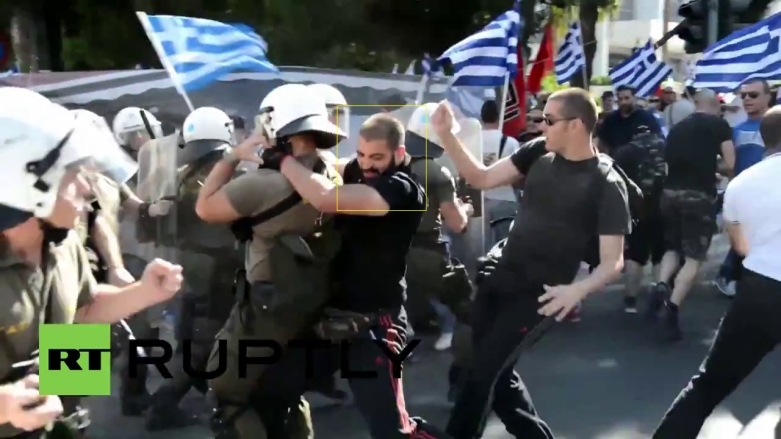 «Επιστήμονας» στο ξύλο