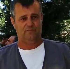Οπου ακούς πολλά κεράσια… τους λείπουν οι εργάτες