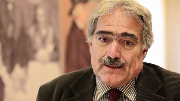 Απόπειρες ιστορικής ερμηνείας