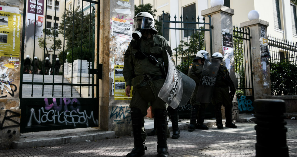 Πρόβα Πολυτεχνείου με αστυνομική καταστολή