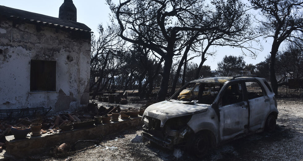 «Παίχτηκε θέατρο, ενώ ήξεραν ότι υπήρχαν νεκροί»