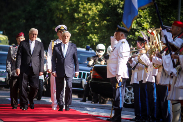 Συγγνώμη Σταϊνμάγερ για τις φρικαλεότητες του ναζισμού