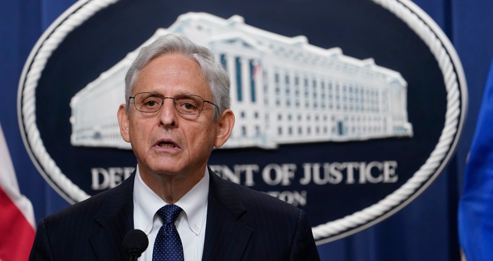 Washington Post: Η έρευνα στο σπίτι του Τραμπ αφορούσε έγγραφα για τα πυρηνικά των ΗΠΑ