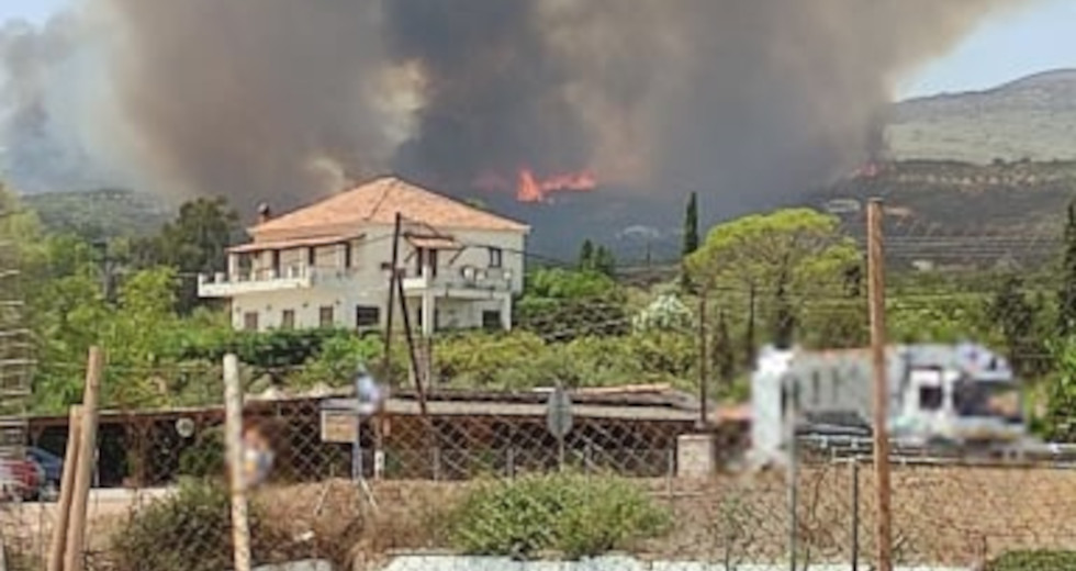 Μεγάλη αναζωπύρωση στο μέτωπο στη Μεσσηνία – Απειλούνται σπίτια
