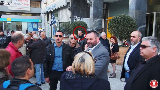 Και χρυσαυγίτης και μαιάνδριος!