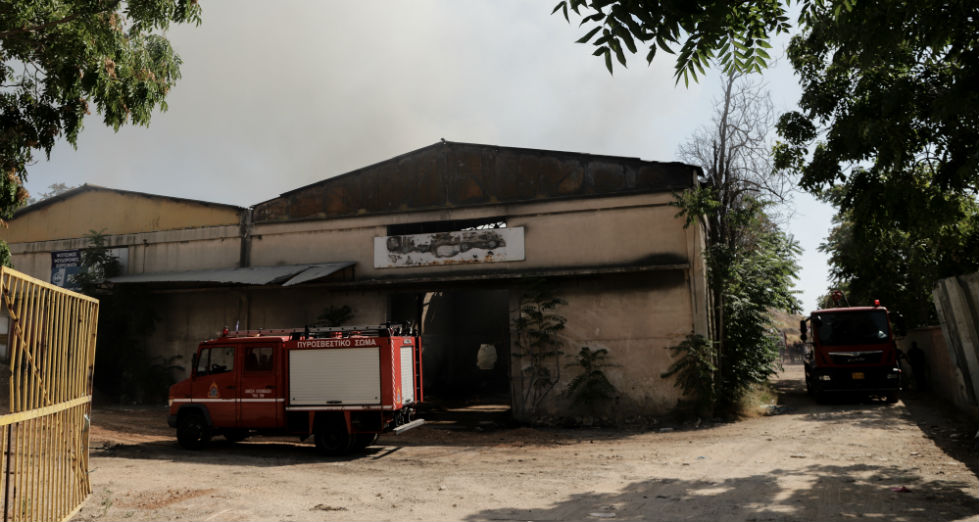 Καλύτερη η εικόνα της πυρκαγιάς στη Μεταμόρφωση