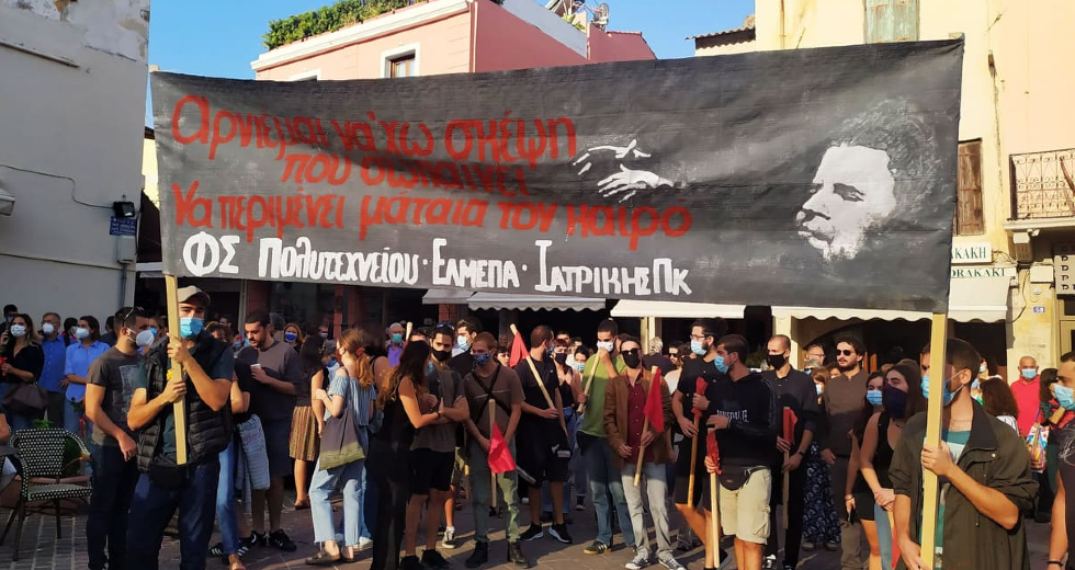 Στην αγκαλιά της Κρήτης ο Μίκης Θεοδωράκης