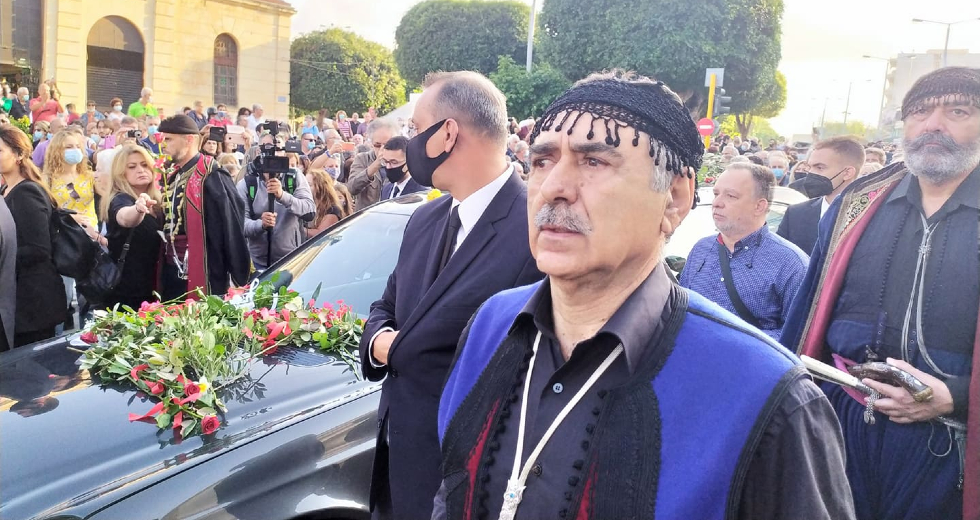 Στην αγκαλιά της Κρήτης ο Μίκης Θεοδωράκης