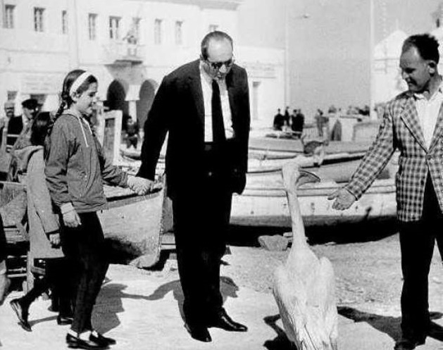 Μητσοτακαίοι και Βαρβιτσιώτηδες και οι διορισμοί