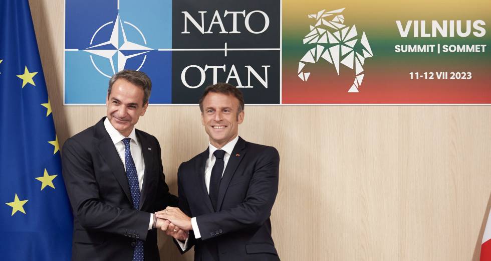 Συγχαρητήρια, χειραψίες, χαμόγελα και ελπίδες για το μέλλον