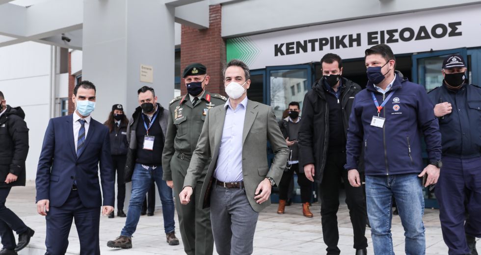 Μέγα εμβολιαστικό κέντρο αλλά τα εμβόλια έρχονται με το σταγονόμετρο