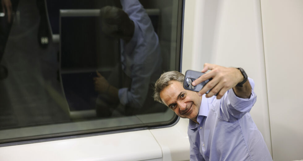 Όχι άλλο κάρβουνο στις μηχανές της κυβερνητικής αλαζονείας