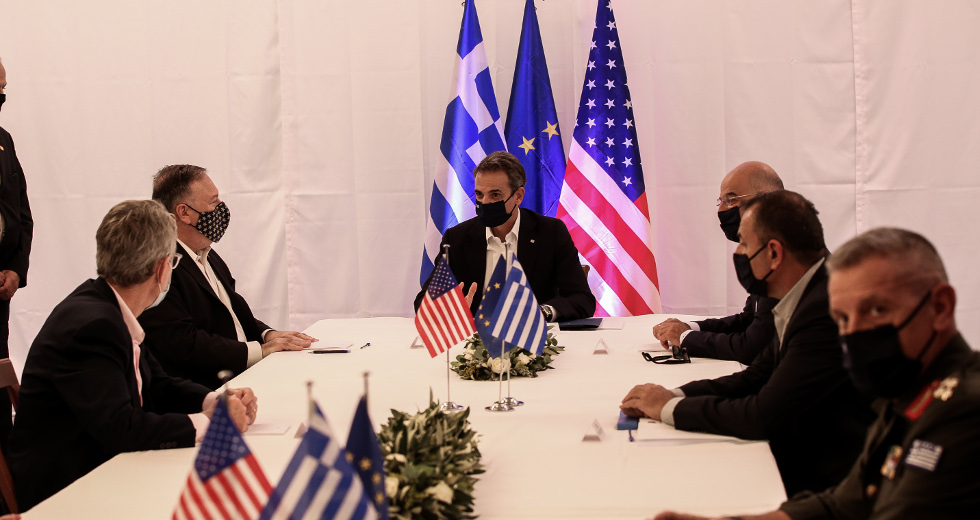 Αβρότητες Μητσοτάκη-Πομπέο με το βλέμμα στην Άγκυρα