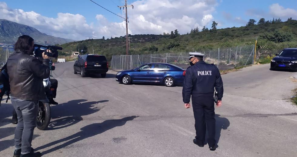 Στη Σούδα βρέθηκε ο πρωθυπουργός – Επισκέφθηκε το αεροπλανοφόρο «Αϊζενχάουερ»