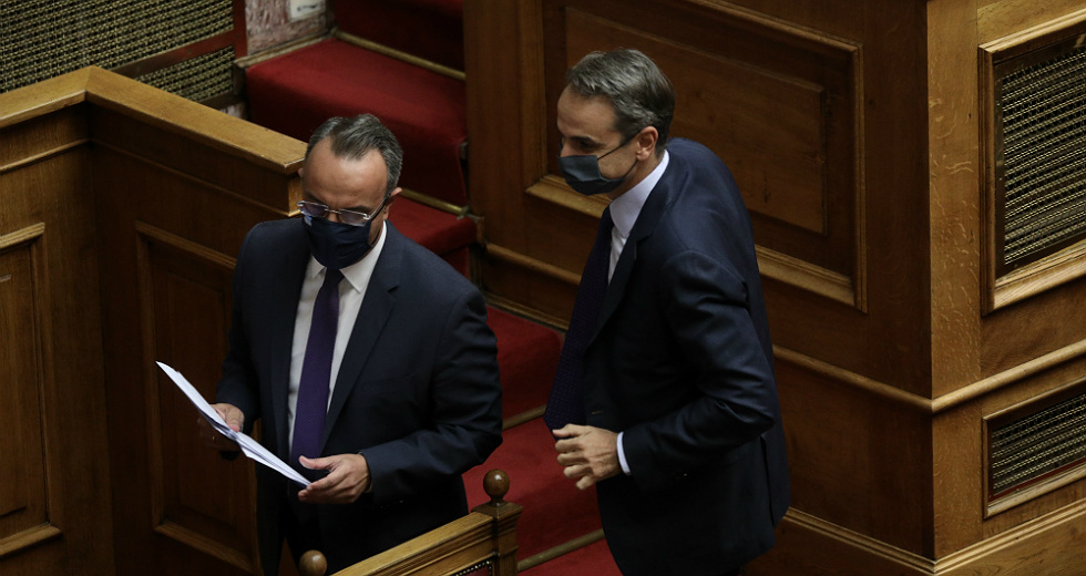 Υψηλοί τόνοι με το «καλημέρα» για την πρόταση μομφής