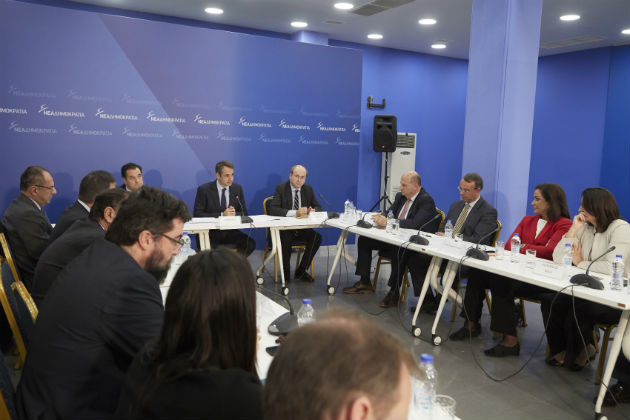Να απαντήσει ο Κ. Μητσοτάκης για τον Γ. Σφακιανάκη ζητά η κυβέρνηση