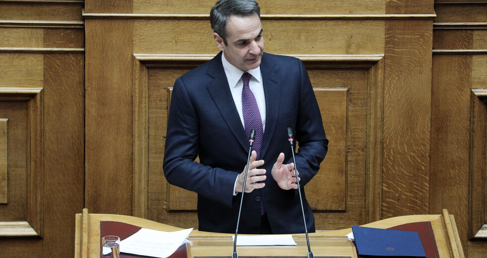 Συναίνεση σε άδεια έδρανα για την κρίση του κορονοϊού