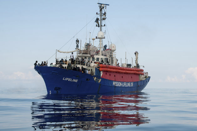 Ο δρόμος για τον βυθό της Μεσογείου είναι στρωμένος με δολάρια