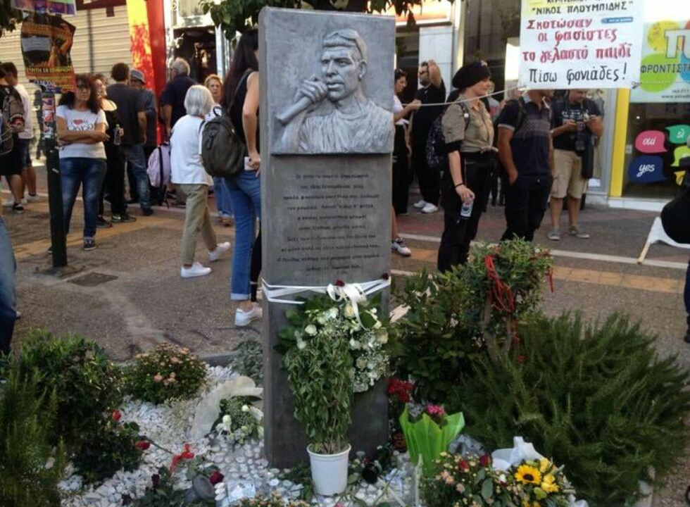 Πήδηξε… από το καράβι ο χρυσαυγίτης σύμβουλος