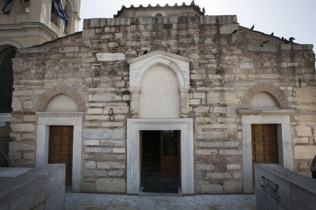 Το μοναστήρι έγινε μοναστηράκι