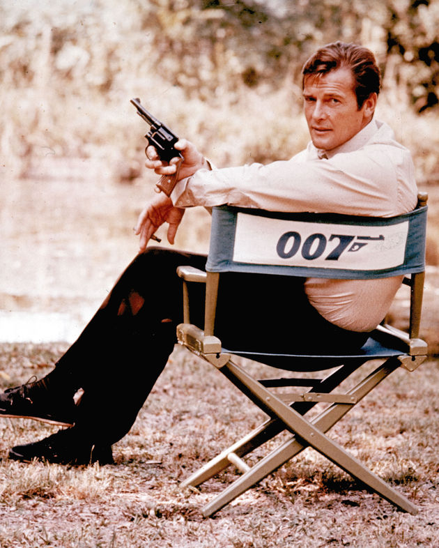 «Αγιος», 007 και τζέντλεμαν