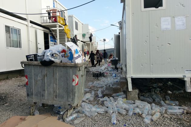 Τι… δεν είδε ο υπουργός στο κέντρο υποδοχής της Μόριας