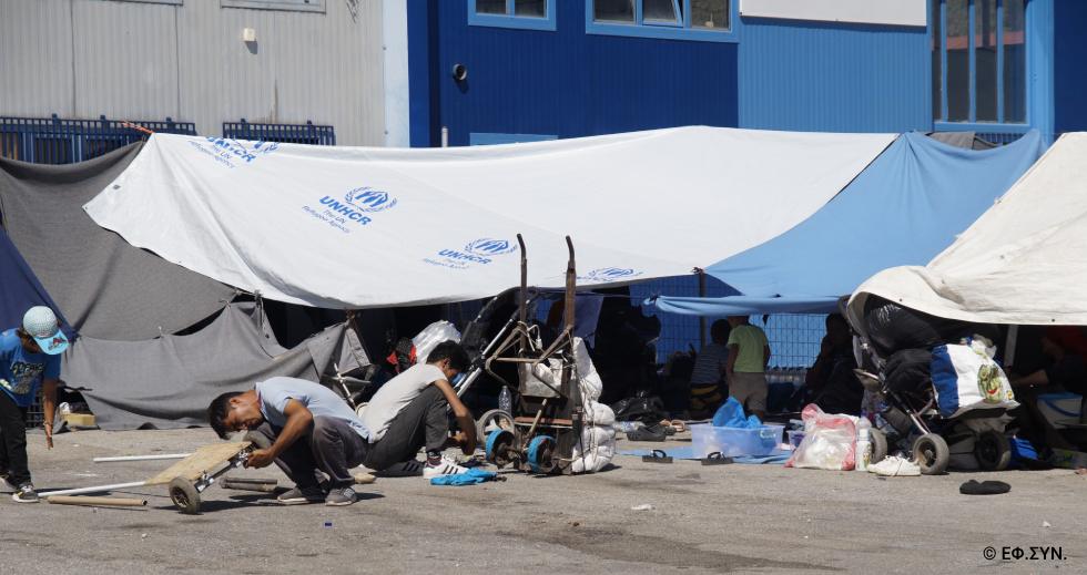 «Κλείδωσε» η μεταφορά προσφύγων και μεταναστών στο πεδίο βολής στον Καρά Τεπέ