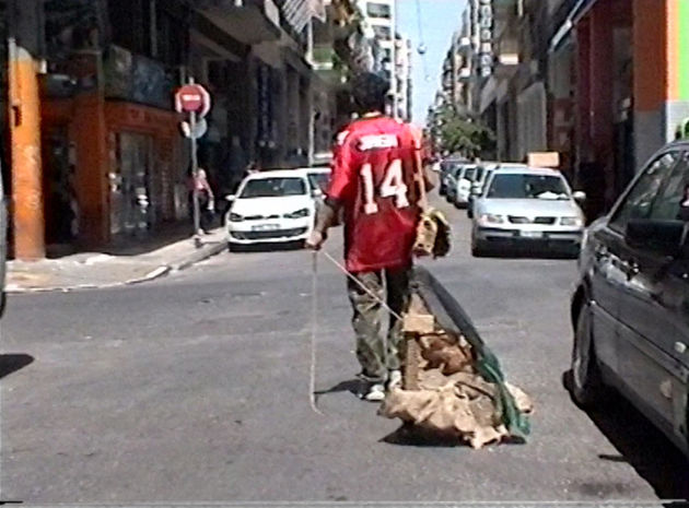 Χορευτικός ιστός στο Ανατολικό Βερολίνο και σφαγή στο Μάντσεστερ
