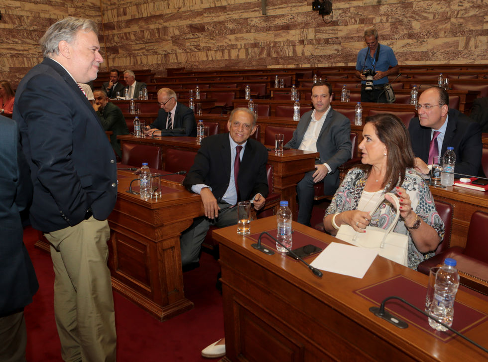 Τώρα… τιμούν τις Πρέσπες