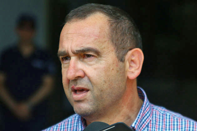Στο «παιδί» του παρέδωσε ο Θέμης Μπαλασόπουλος