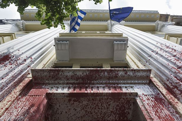 Μέτρα αυτοί… μαζική πορεία εμείς!