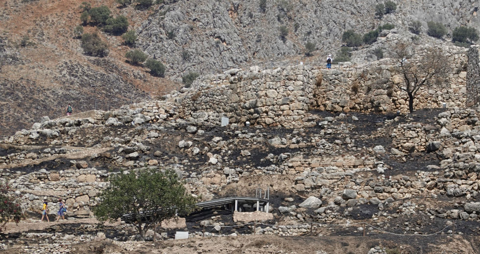 Μυκήνες: Αν και μιλά για «κανονικότητα», το ΥΠΠΟ παραδέχεται «διαχειρίσιμη βλάβη»
