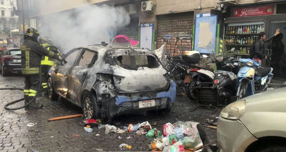 Αγρια επεισόδια, ζημιές και καταστροφές στη Νάπολη