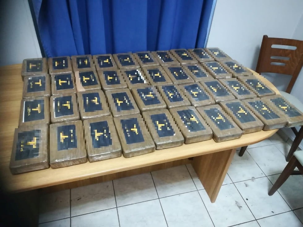 Μεγάλη ποσότητα κοκαΐνης εντοπίστηκε σε εμπορευματοκιβώτιο στον Πειραιά