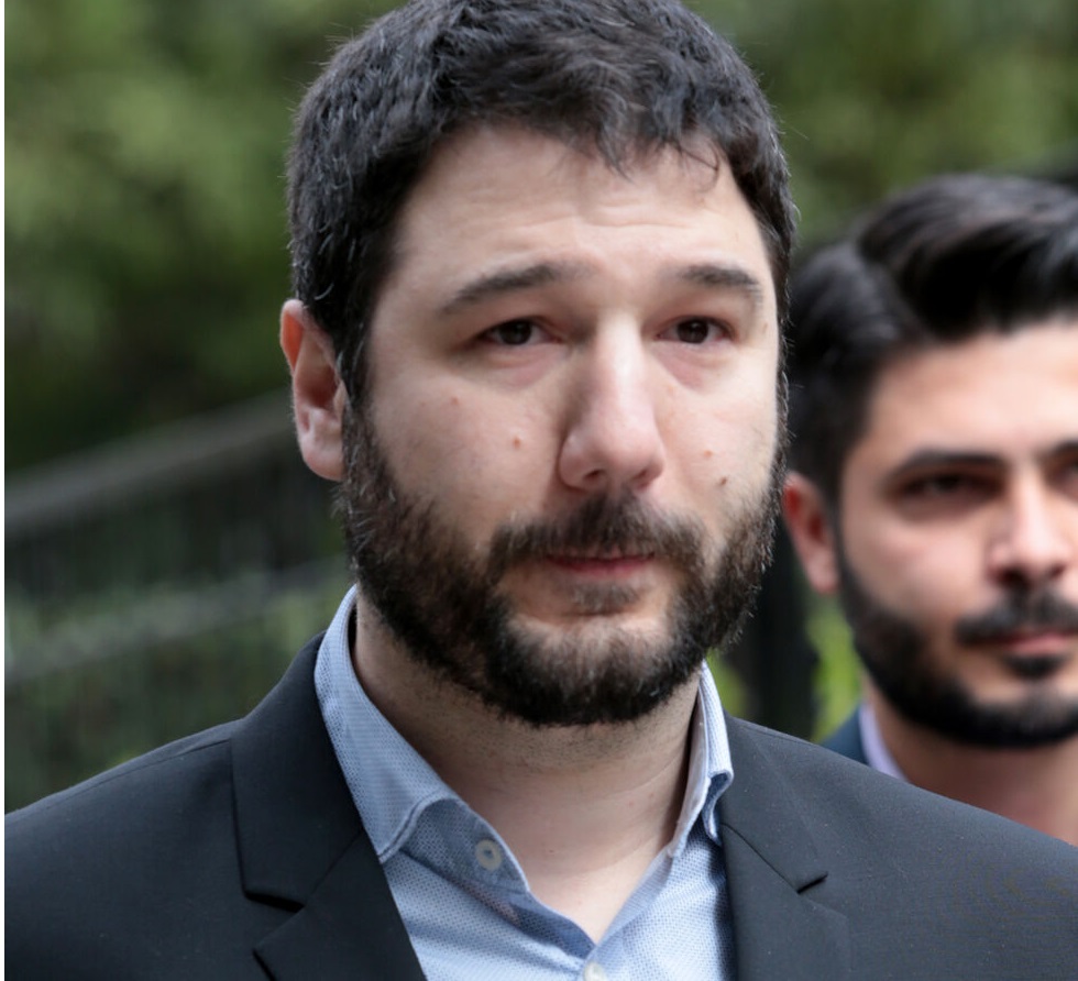 Η αλληλεγγύη, το όπλο του Βασίλη Δημάκη