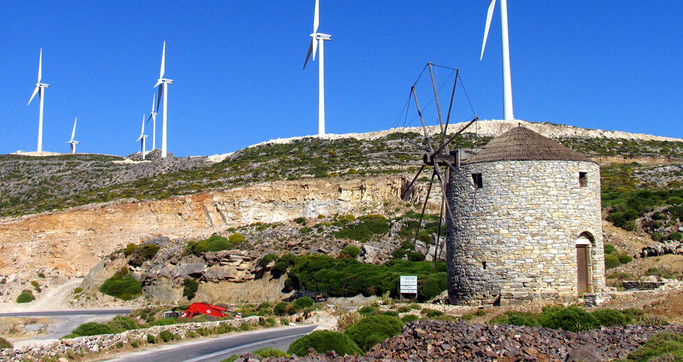 «Πράσινη» υφαρπαγή γης και άντληση προσόδων από τα τοπία