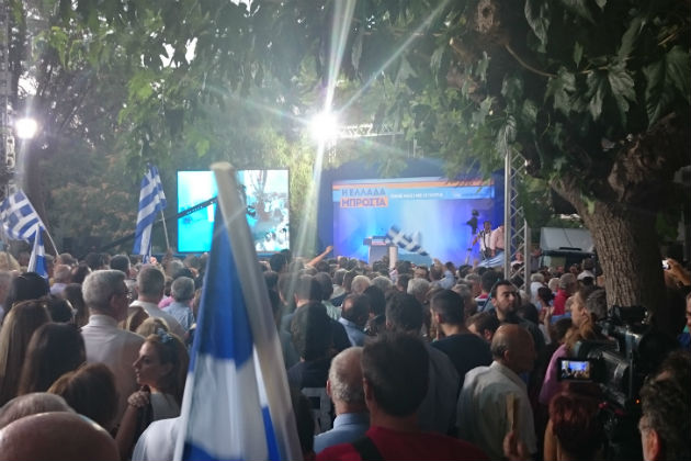 Σε διπλό «ταμπλό» η Νέα Δημοκρατία