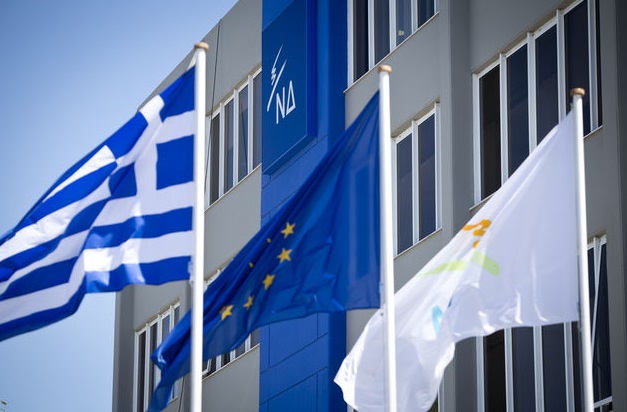 Μαξίμου: Απροκάλυπτη συνεργασία Ν.Δ. με «Πρώτο Θέμα»