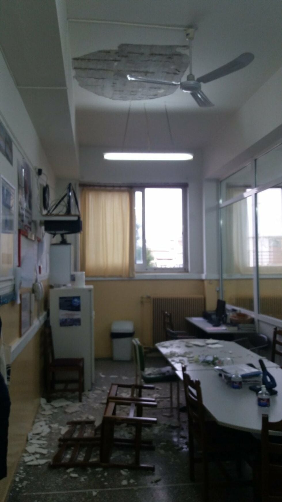Σχολικά κτίρια… υπό κατάρρευση