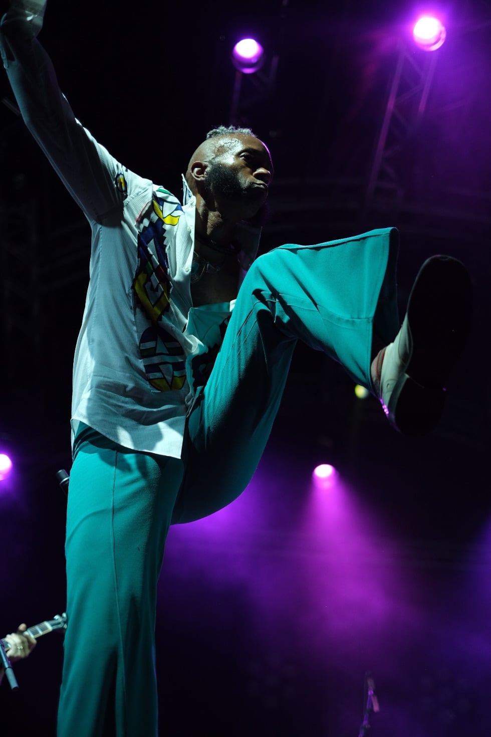 Ο Fantastic Negrito έκανε την εμφάνιση του καλοκαιριού στην Τεχνόπολη