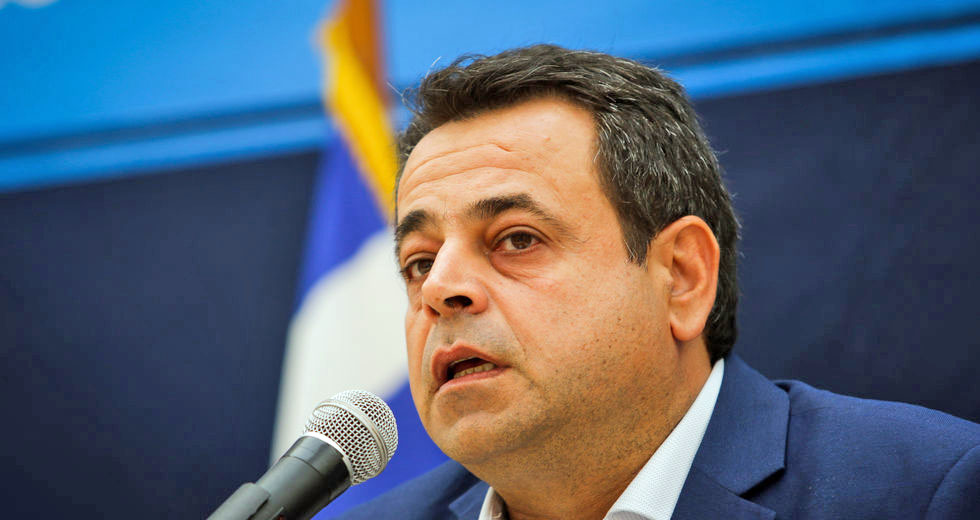 Την πληρώνουν οι Κυκλάδες για τη Σαμοθράκη