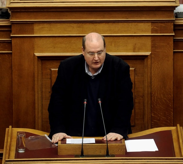 Σύγκρουση για το… 2014 με το βλέμμα στο… 2018