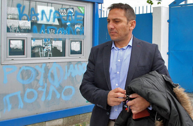 Εκνευρισμένος στα Σπάτα