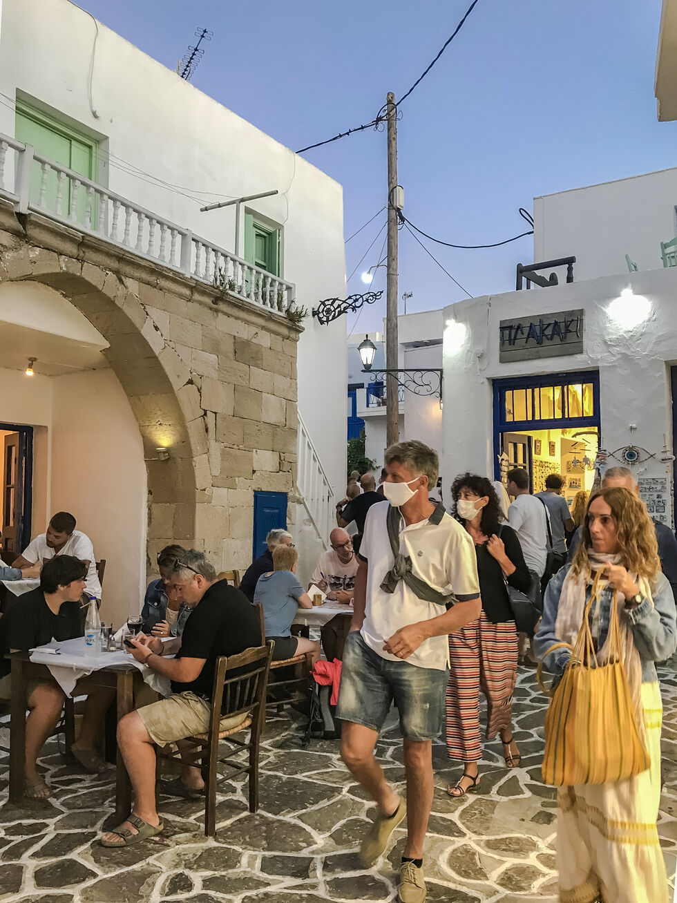 Σε βασανιστική ανασφάλεια δεκάδες χιλιάδες εποχικοί