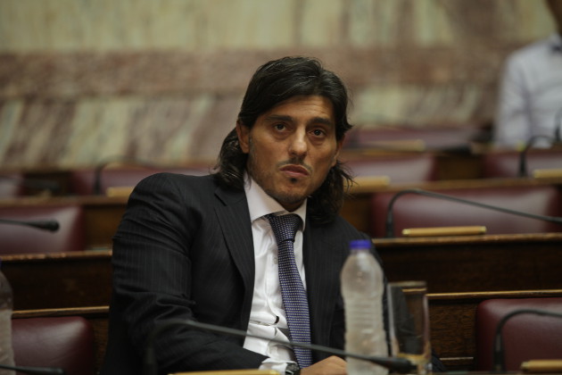 Νέο τηλεοπτικό τοπίο με κόντρες και αντιδράσεις