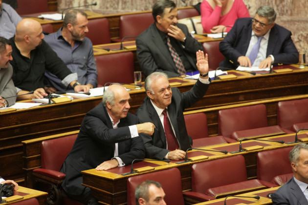 Νέο τηλεοπτικό τοπίο με κόντρες και αντιδράσεις