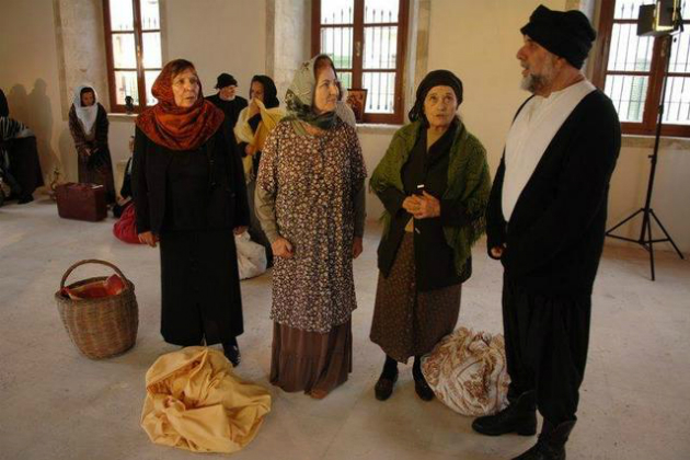 Τους πέρασαν για μετανάστες ενώ «γύριζαν» ντοκιμαντέρ